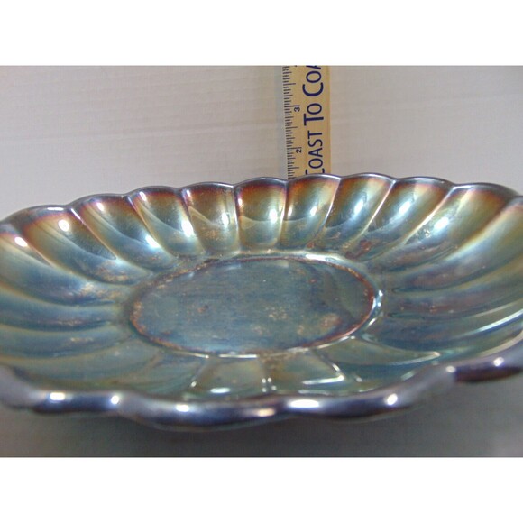 Reed & Barton #113 Holiday Pattern Oval Scallop Silverplate 10.5" Serving Dish - Picture 9 of 9
